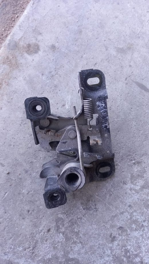 2000 Audi A4 Bonnet Lock – main product image