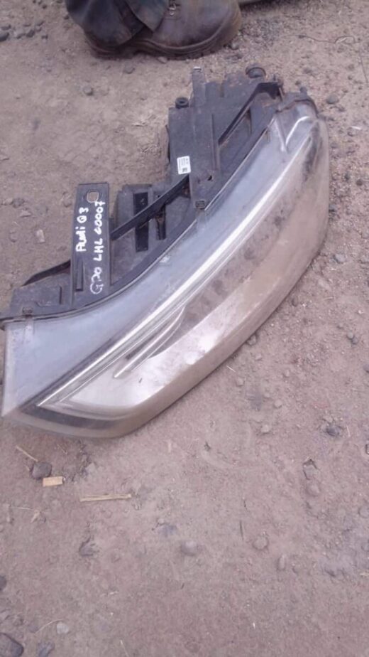 2016 Audi Q3 Left Headlight – Used – main product image