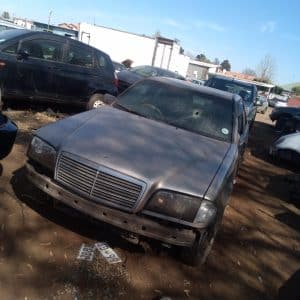 Mercedes Benz W202 M111 Aircon Pump Used | Brits Brothers™ – main product image